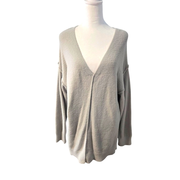 STYLUS Sweaters - Stylus Overize V-neck Women's Sweater Size L